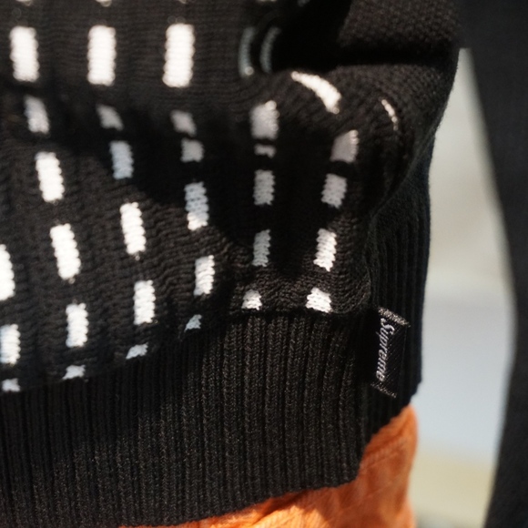 **SOLD** Authentic Supreme (SS 2018) - Dashes Knit Zip Up - Picture 3 of 4
